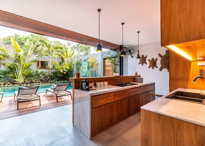 Villa Promo Luxury 4bd In Hotspot With Huge Private Pool Seminyak (Bali)