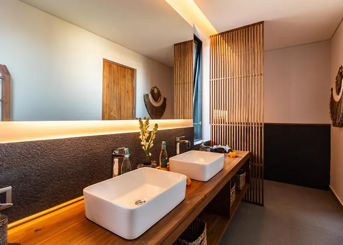 Promo Luxury 4bd In Hotspot With Huge Private Pool Villa *